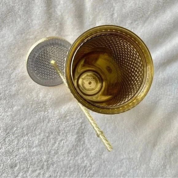 ✨Starbucks Holiday 2022 Gold Tumbler✨ - Picture 4 of 4